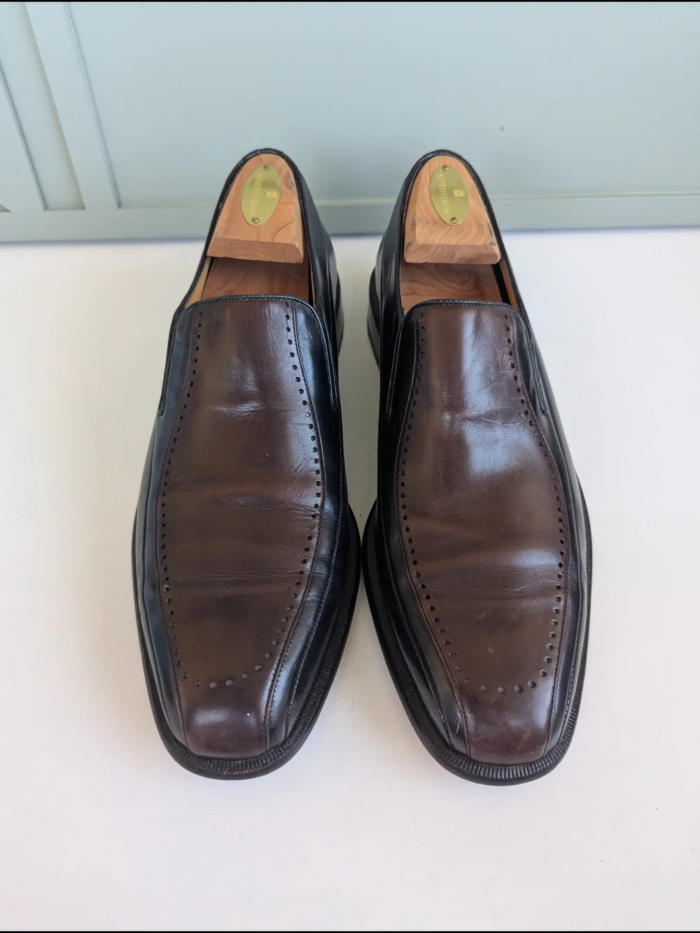Mezlan Black and Brown Leather Slip-On Loafers
